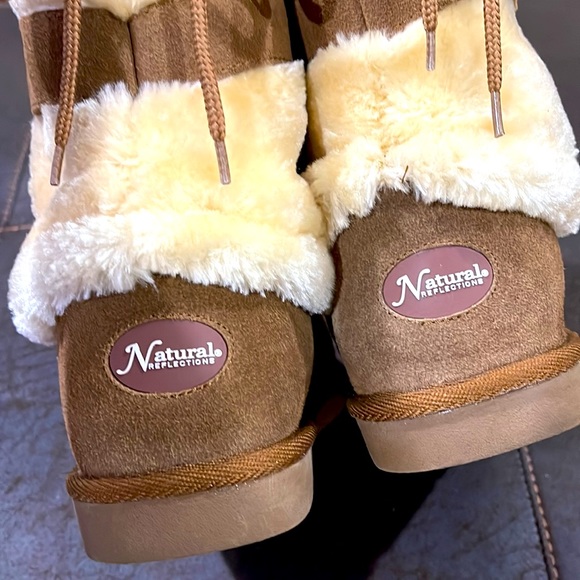 🌼Cozy Boots🌼 - Picture 11 of 11